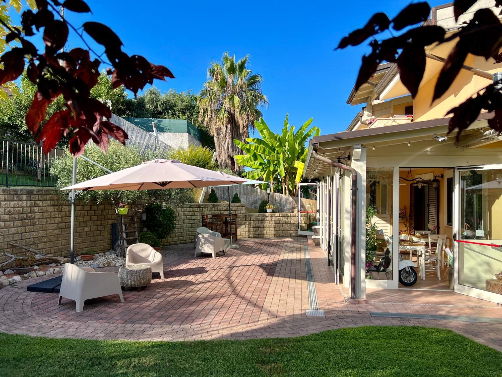 Peperosa in collina, Luxury B&B Pescara Esterno foto